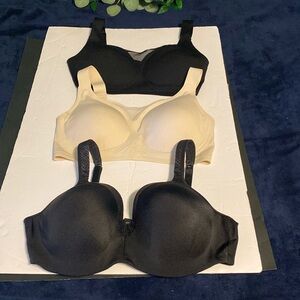 3 bras bottom one size 40D other two are XL Nude & black. Many hooks on back
